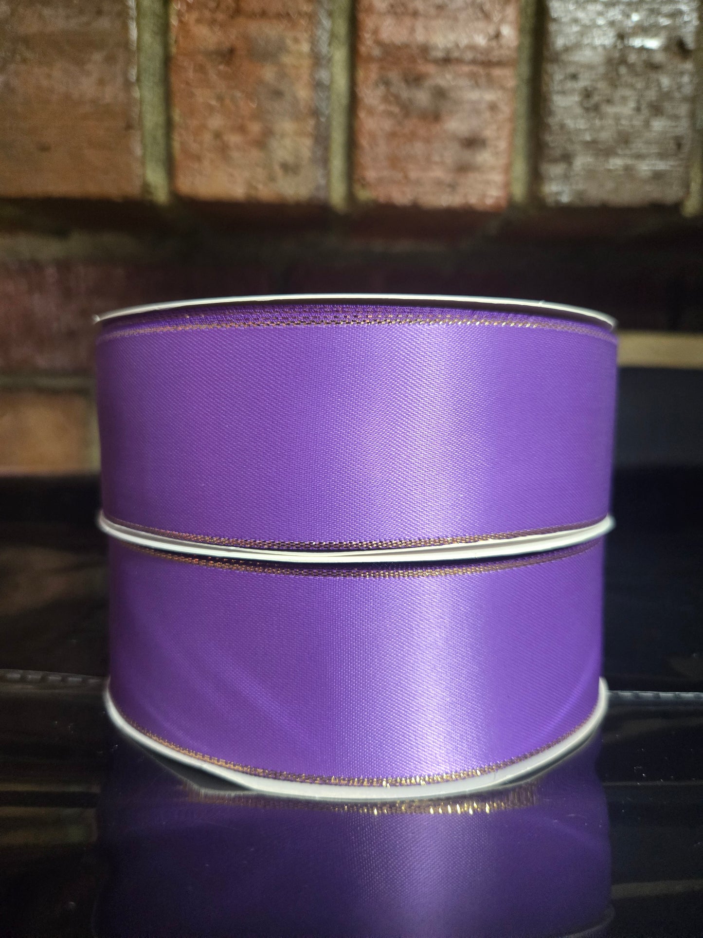 Gold edge liston